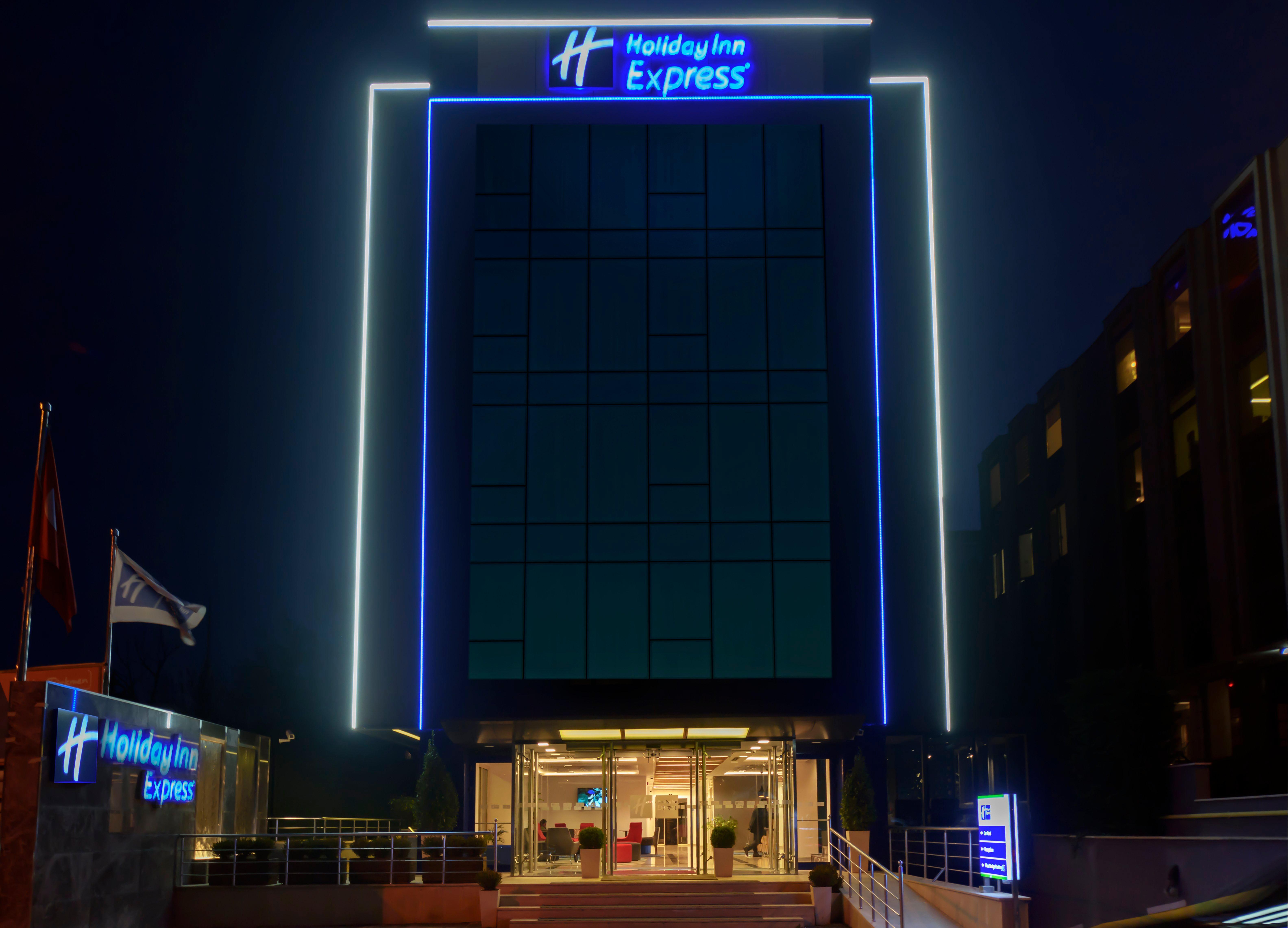 Holiday Inn Express Istanbul-Altunizade By Ihg Istambul Exterior foto